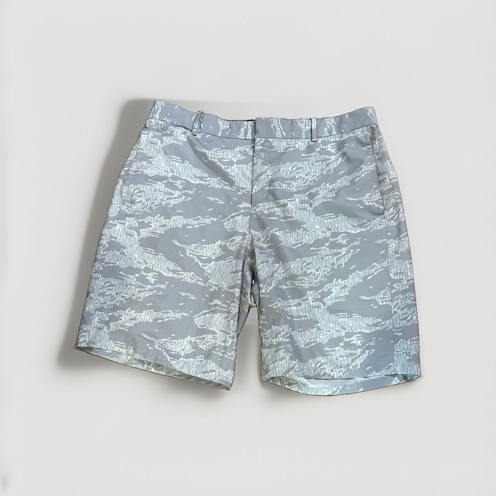 Nike Dri-Fit Men's Golf Shorts Size 36 Gray White Standard Fit Flex Performance